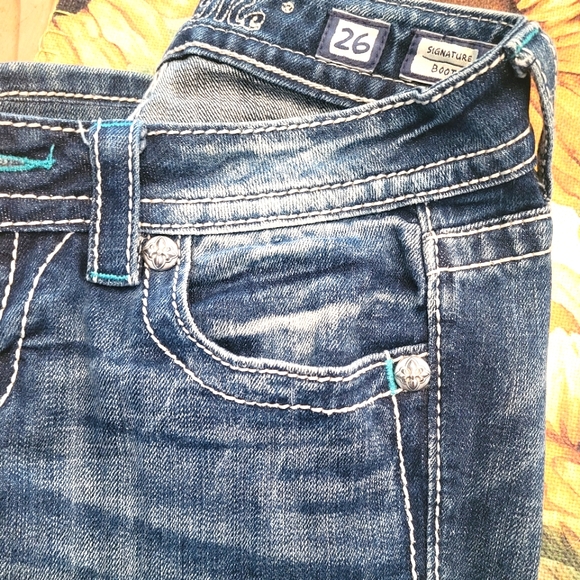 Miss Me Jeans - Picture 2 of 4